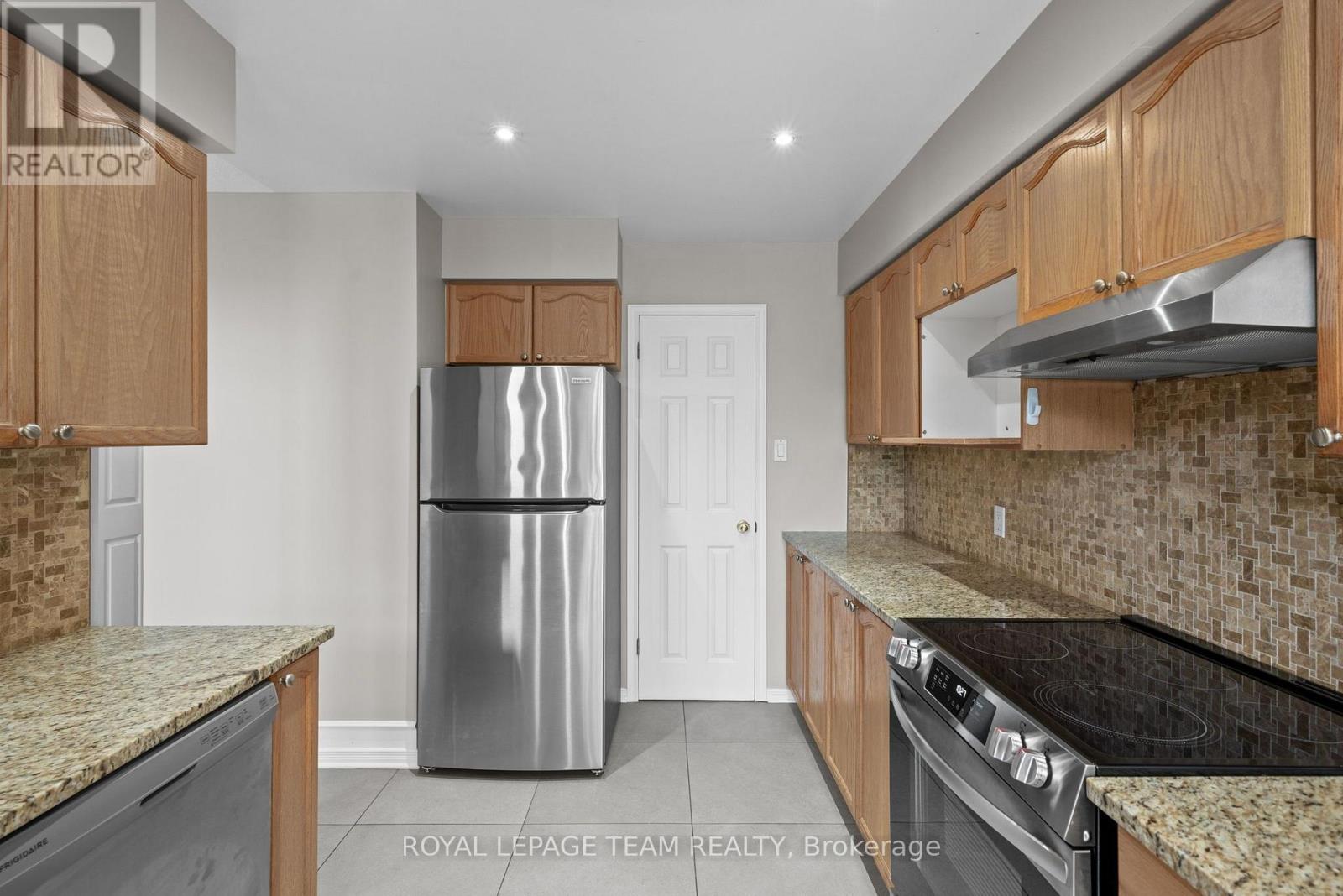 937 GOOSE RIVER AVENUE - 13