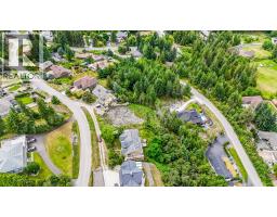 2361 Mount Tuam Crescent, Sorrento, BC V0E2W2 Photo 10