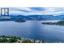 2361 Mount Tuam Crescent, Sorrento, BC V0E2W2 Photo 12