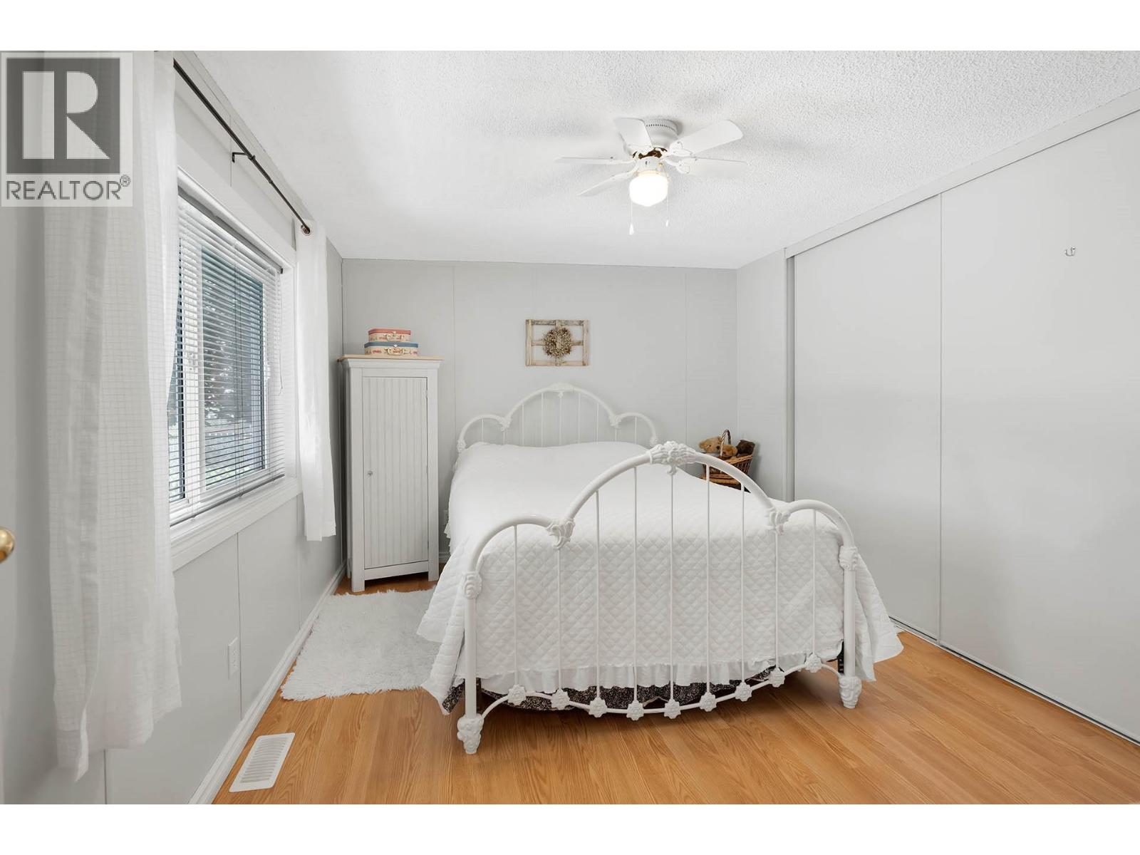 #30 2400 OAKDALE Way - 16