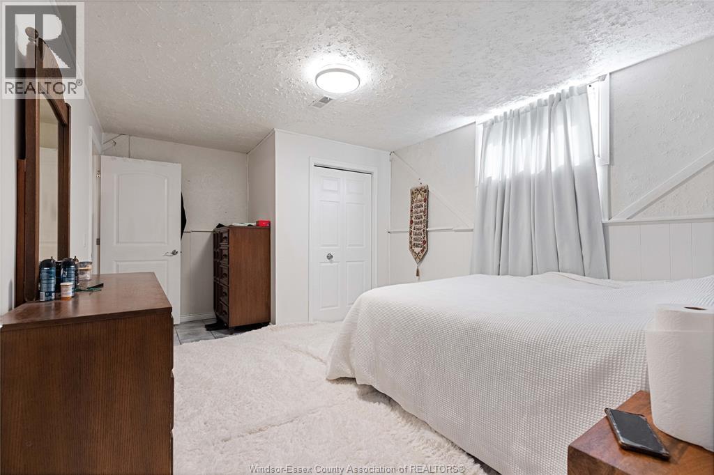 2059 LESPERANCE - 33