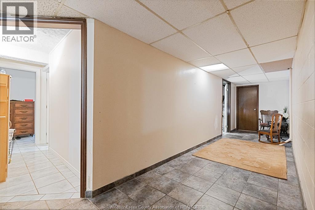 2059 LESPERANCE - Image 34