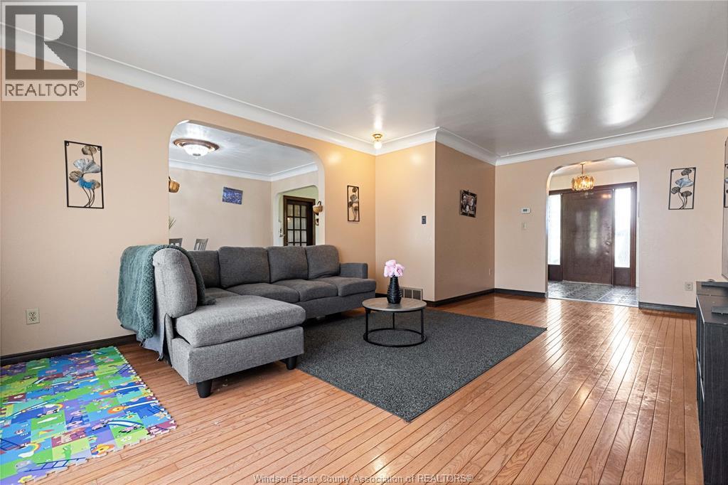 2059 LESPERANCE - Image 4