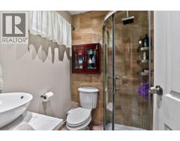 461 Carlsen Place, Port Moody, BC V3H4A1 Photo 35