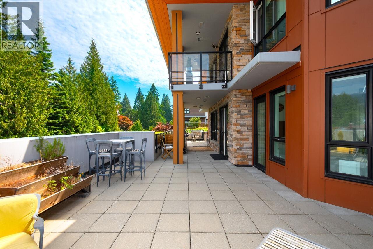 217 3220 CONNAUGHT CRESCENT, North Vancouver
