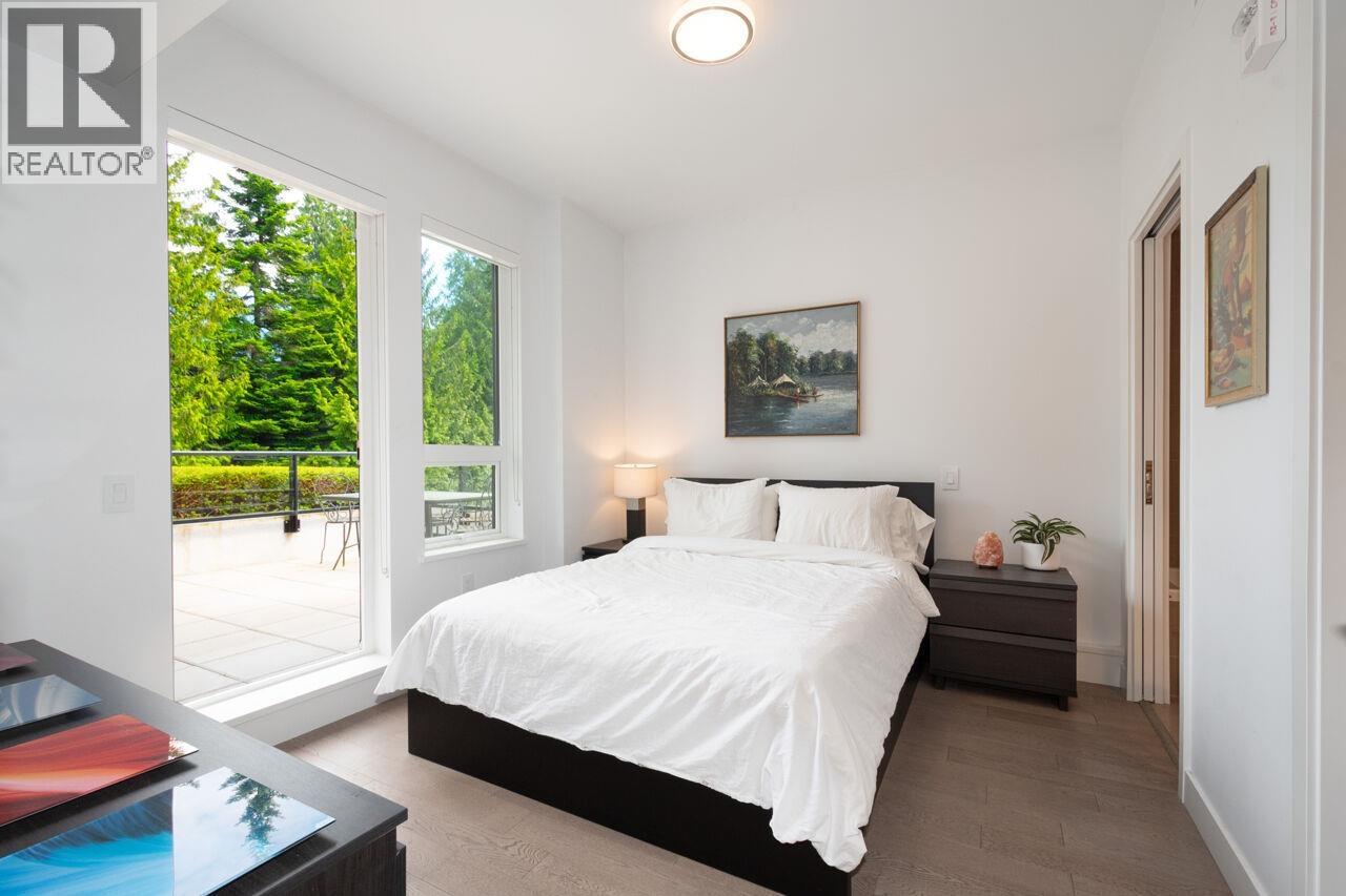 217 3220 CONNAUGHT CRESCENT, North Vancouver