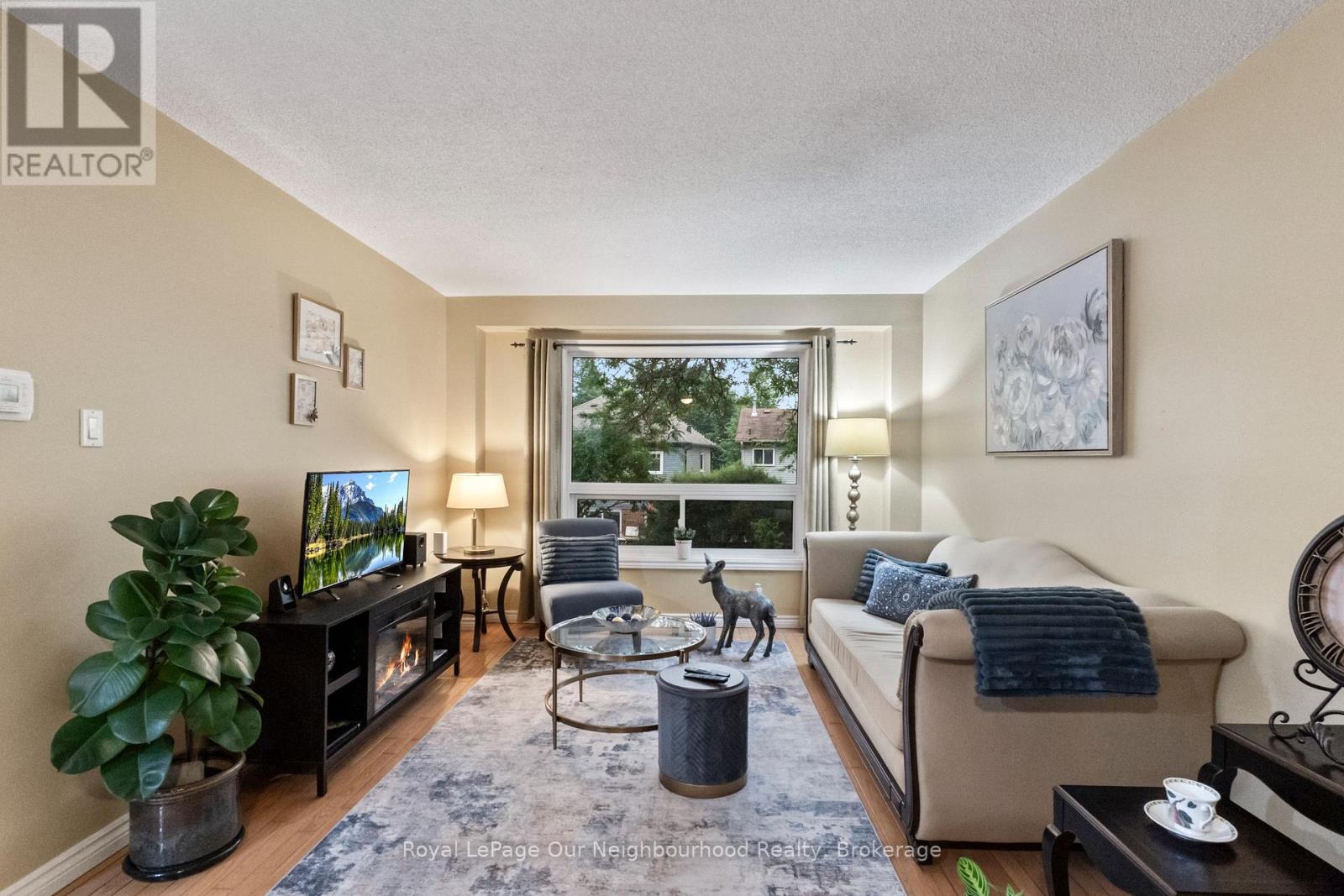 23 WOODWARD DRIVE - 11