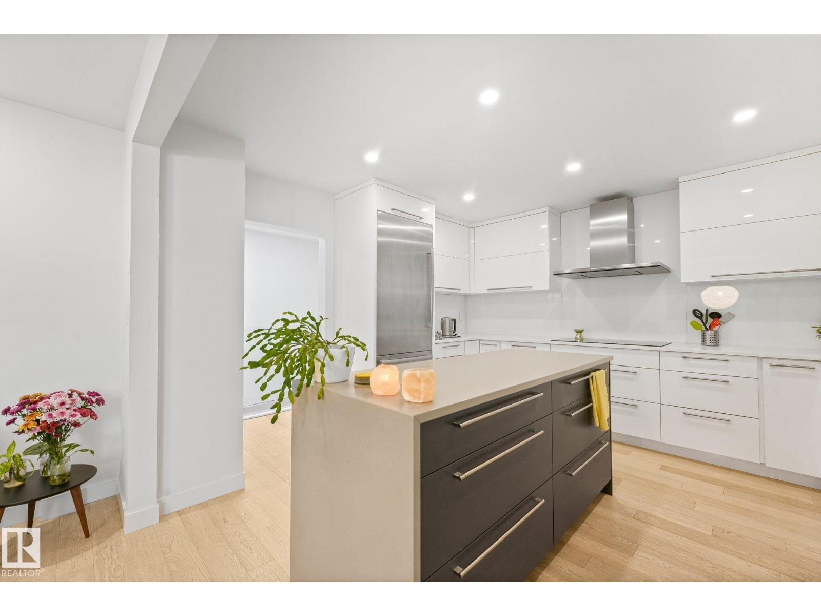 14128 98 Avenue NW - Photo 11