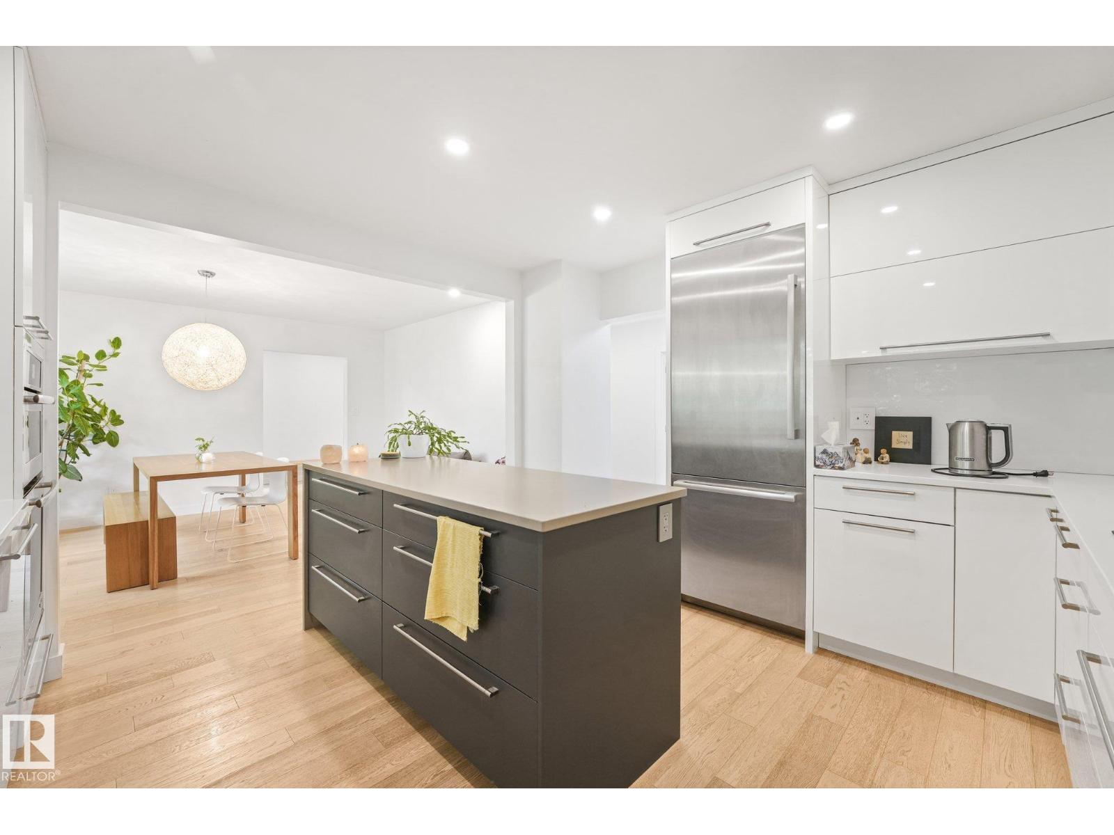 14128 98 Avenue NW - Photo 15