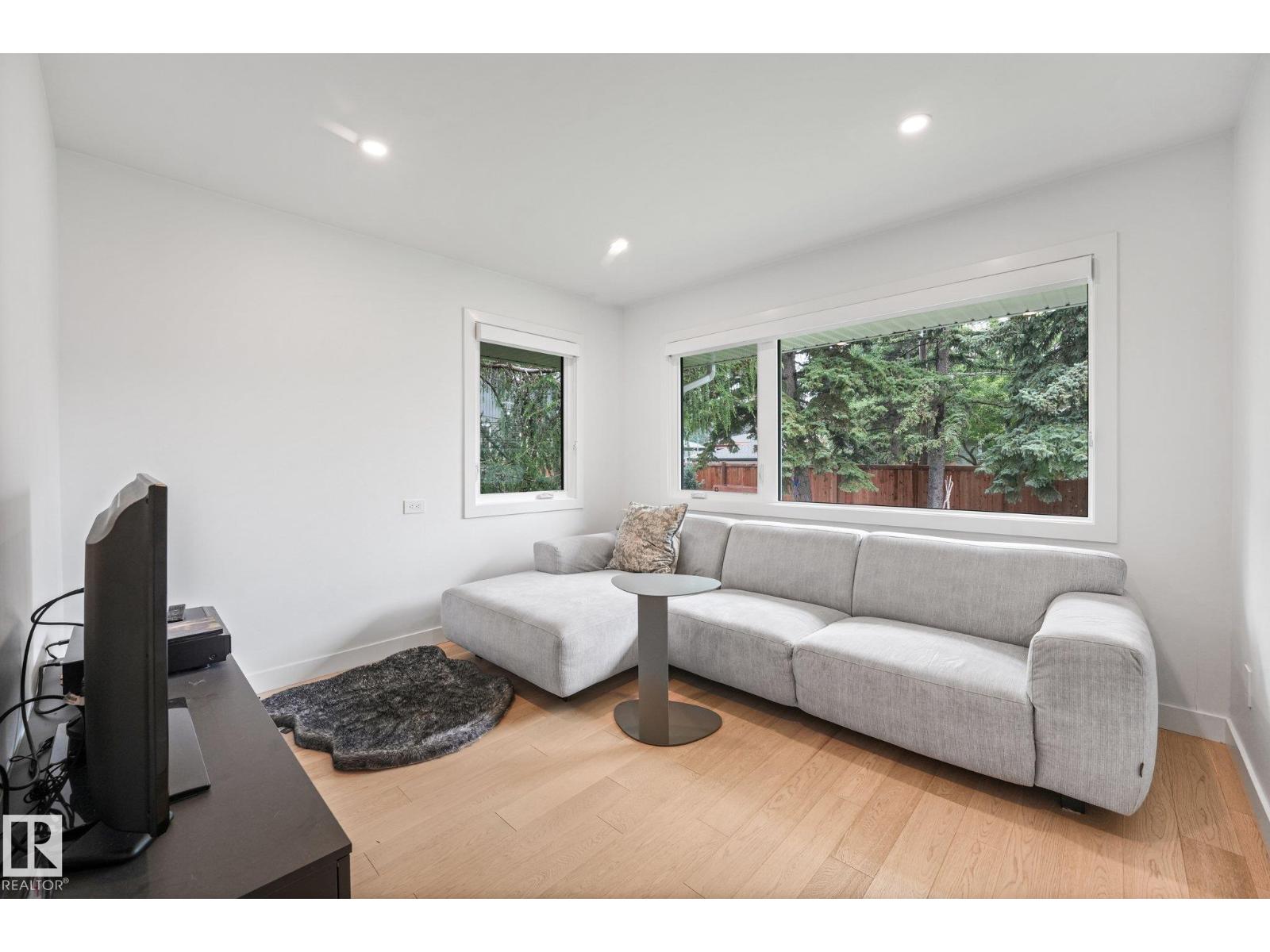14128 98 Avenue NW - Photo 33