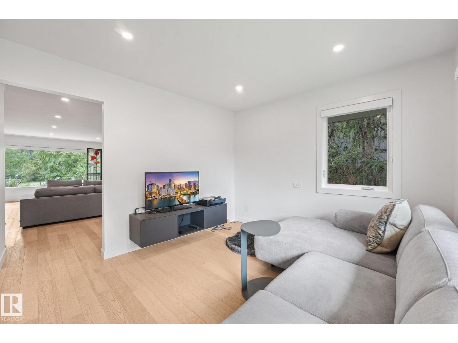 14128 98 Avenue NW - Photo 35