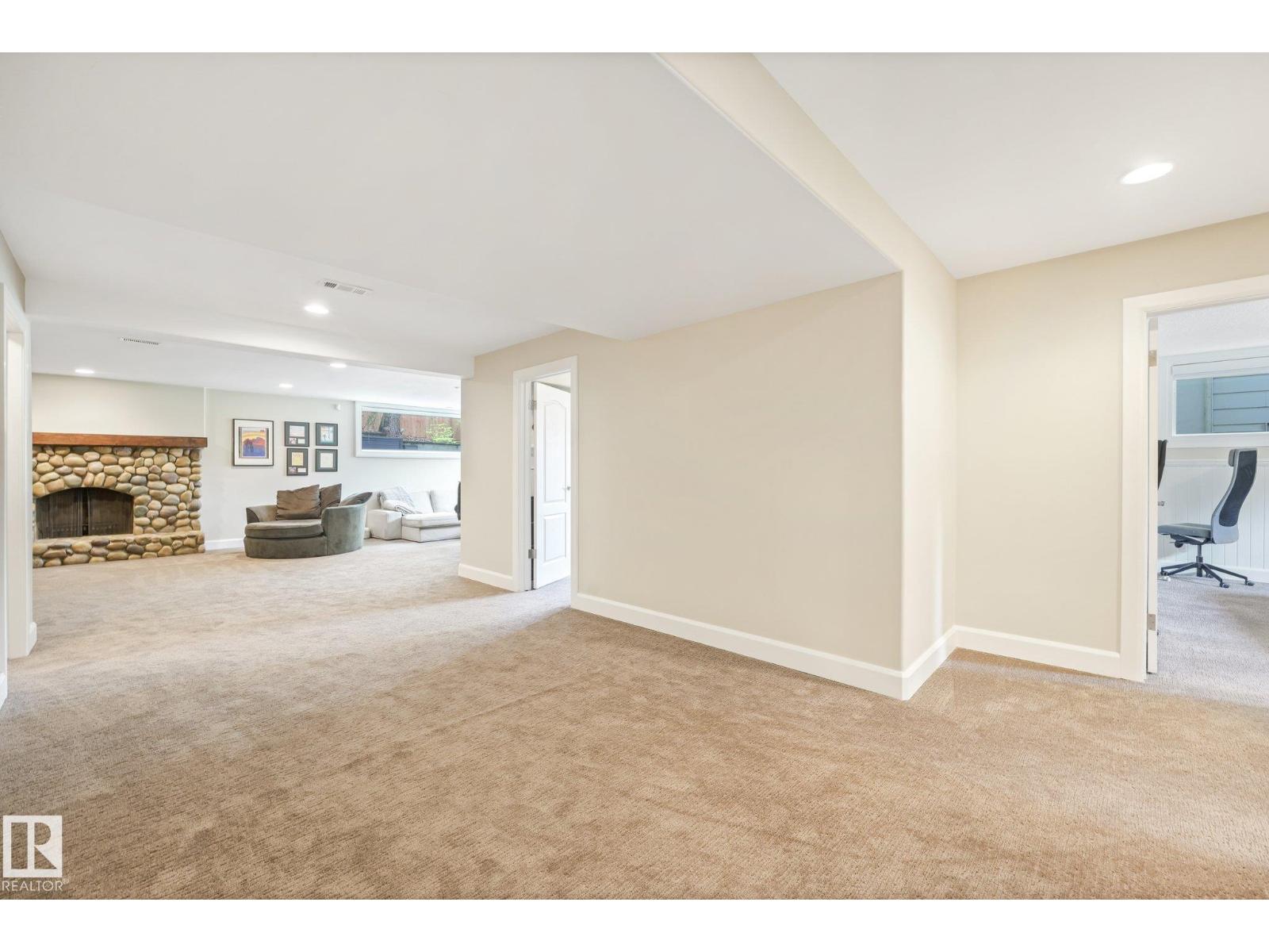14128 98 Avenue NW - Photo 37