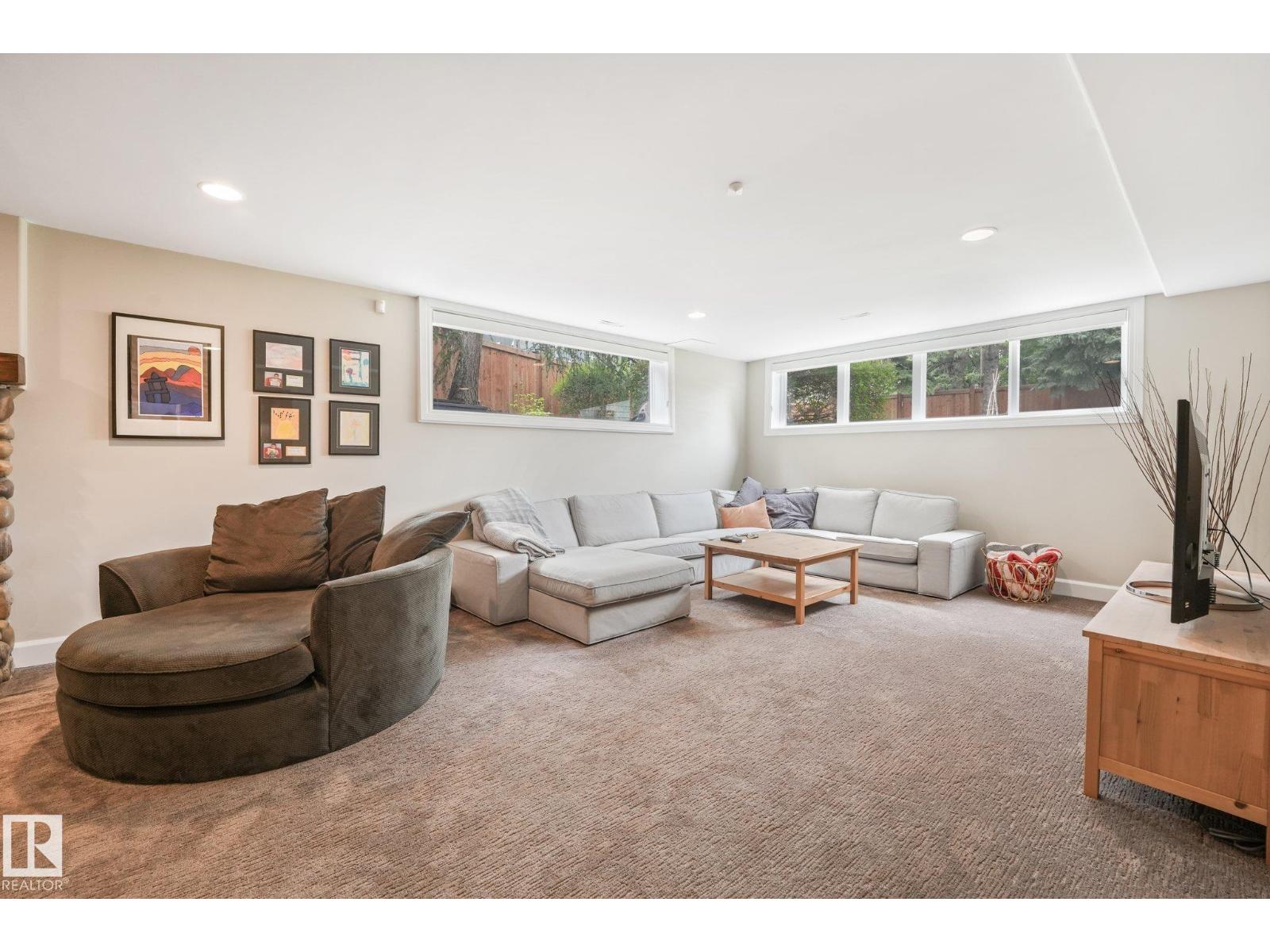 14128 98 Avenue NW - Photo 39