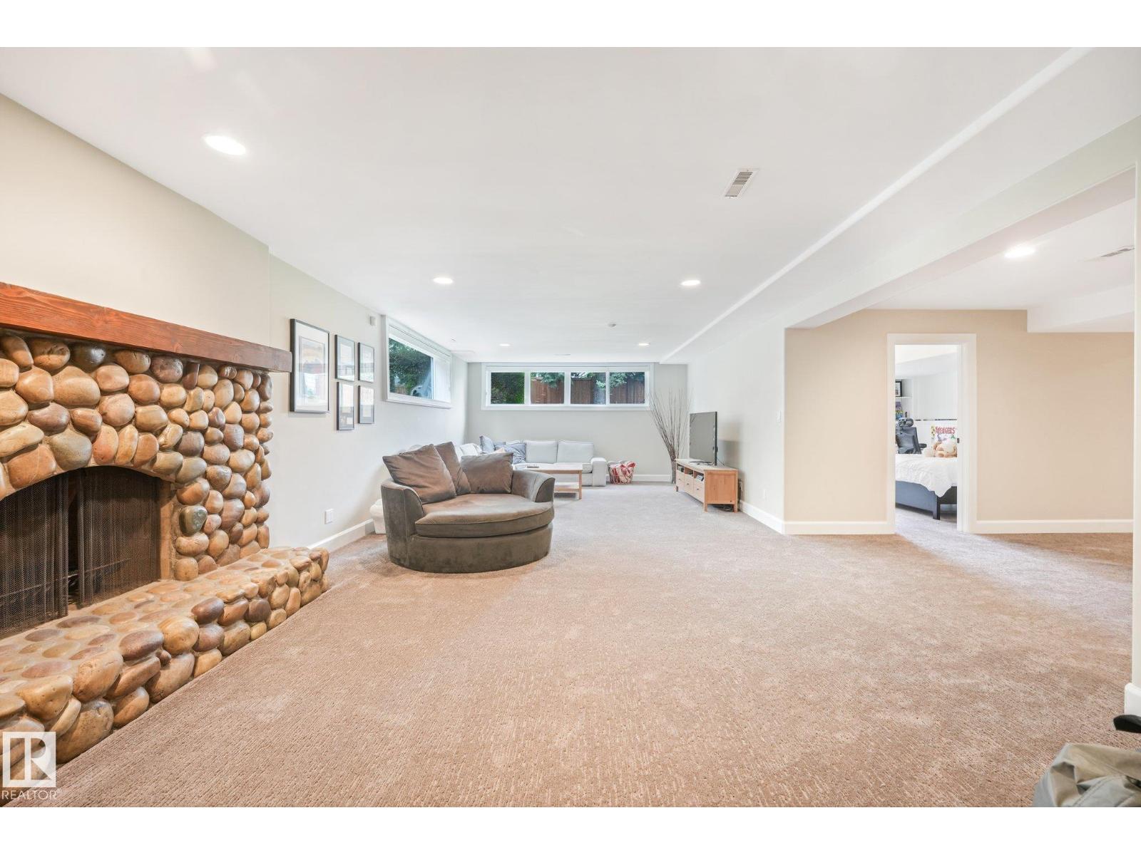 14128 98 Avenue NW - Photo 43