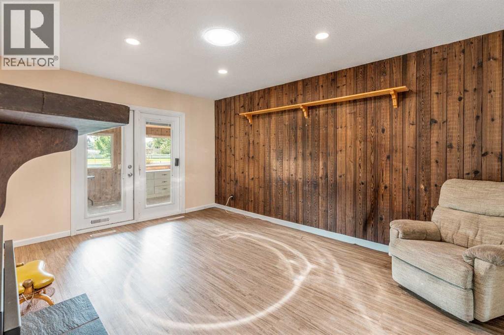 42 Honeysuckle Road N - 16