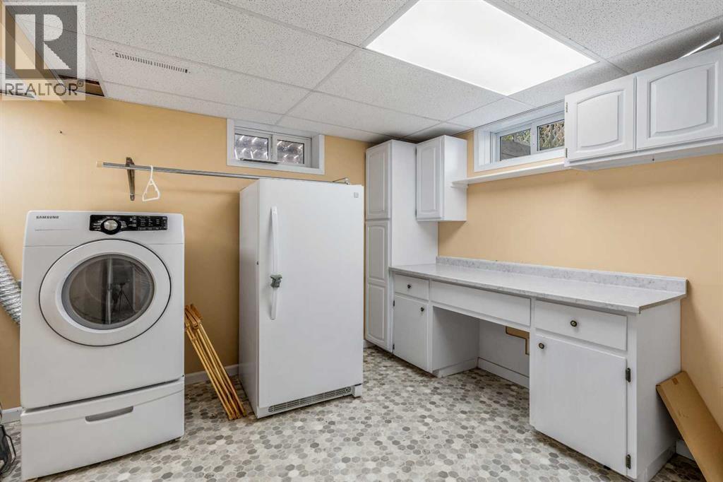42 Honeysuckle Road N - 33