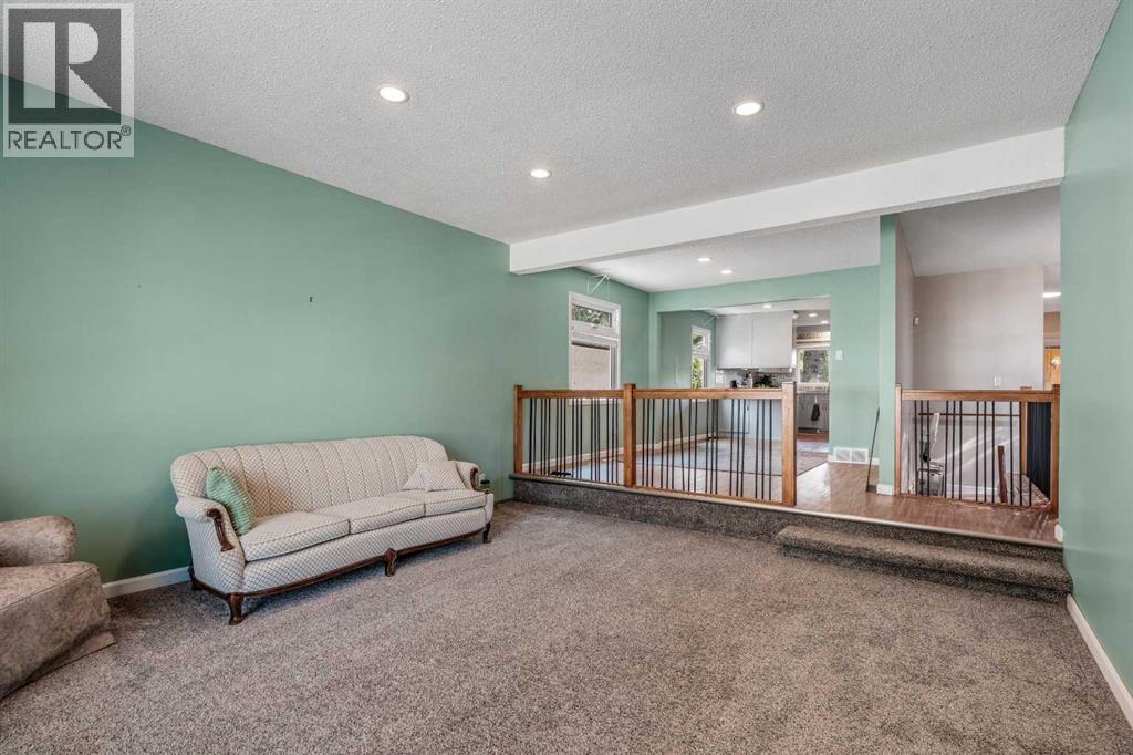42 Honeysuckle Road N - 6