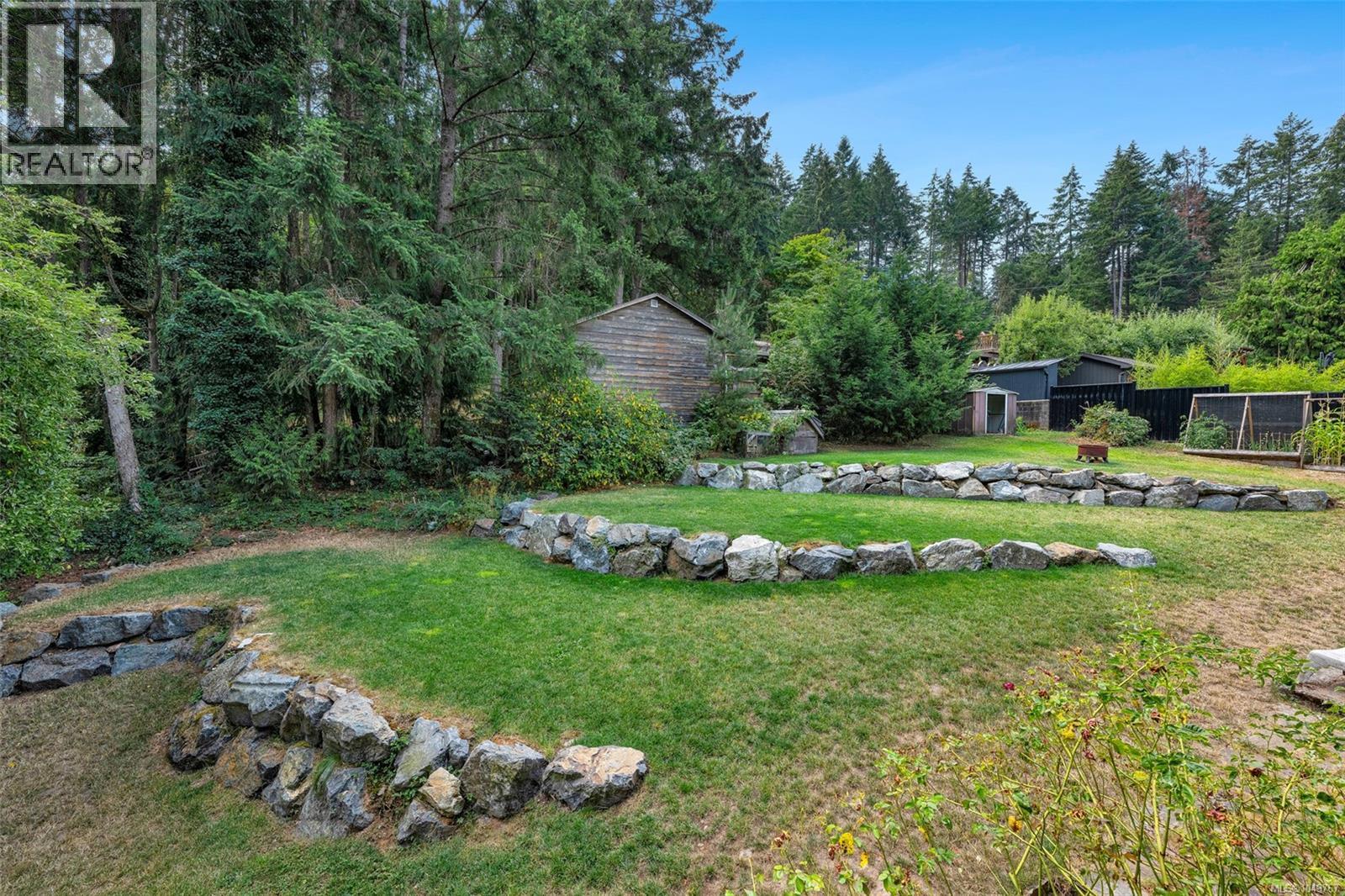 1080 Maple Bay Rd - 19