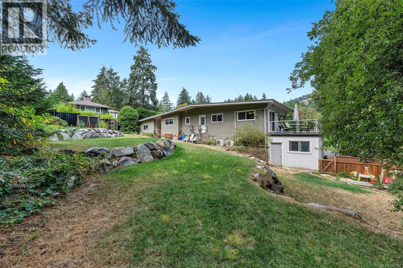 1080 Maple Bay Rd - 21