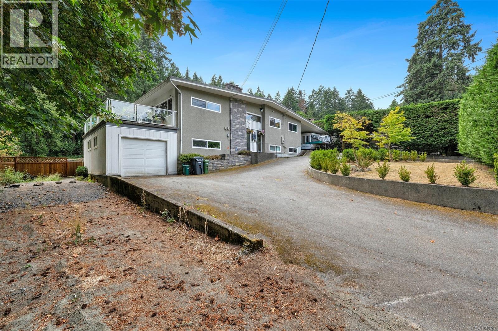 1080 Maple Bay Rd - 22