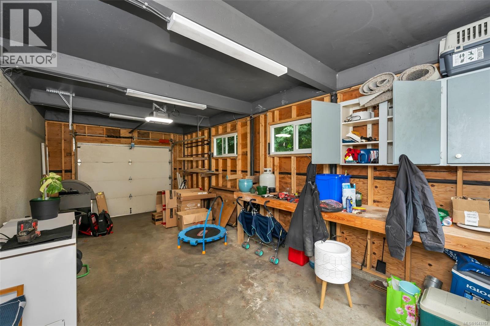 1080 Maple Bay Rd - 37