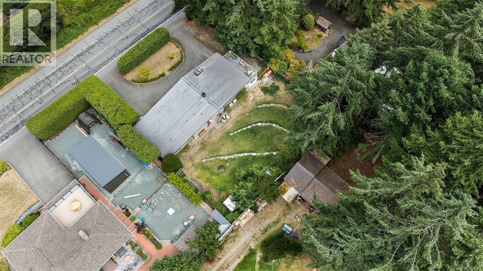 1080 Maple Bay Rd - 39