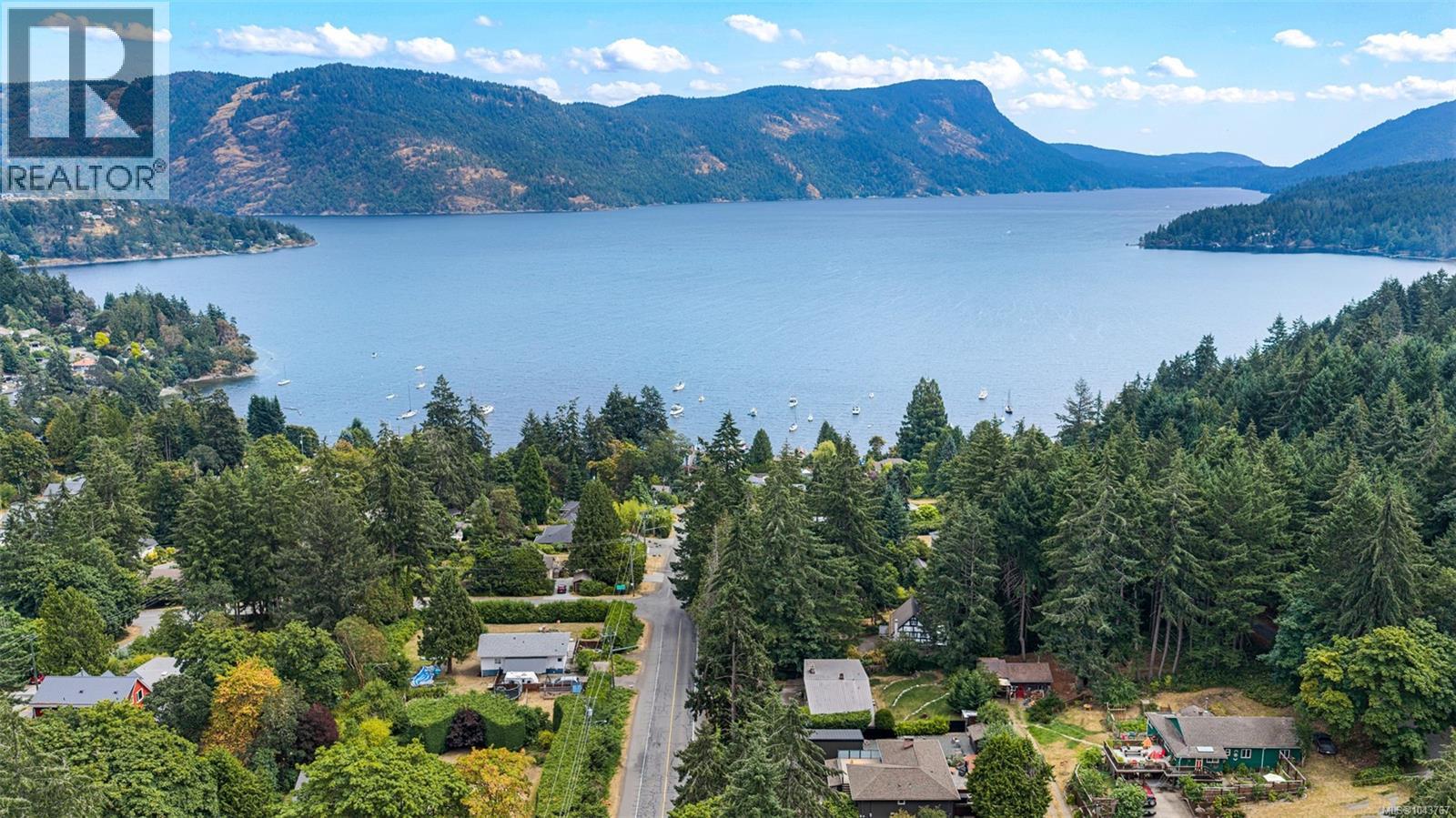 1080 Maple Bay Rd - 41