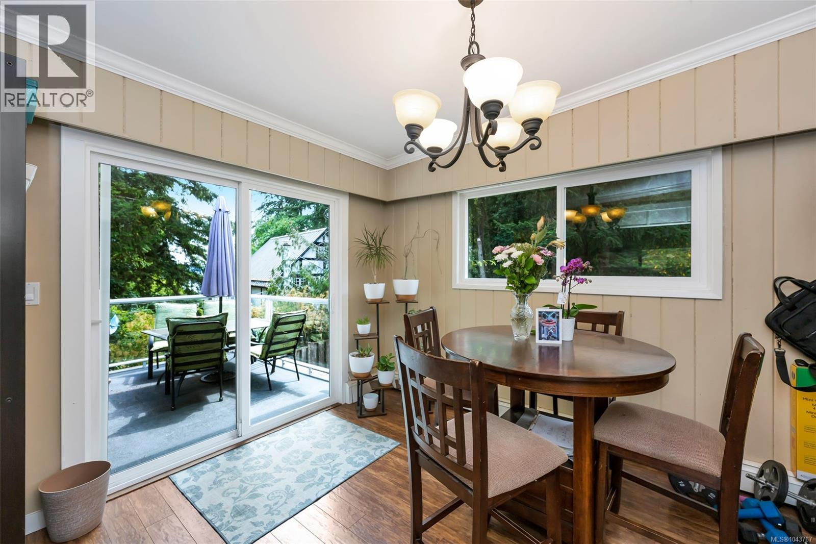 1080 Maple Bay Rd - 7