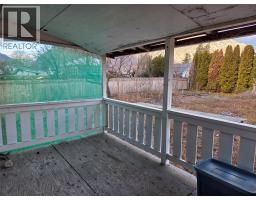 512 12th Avenue, Keremeos, BC V0X1N3 Photo 9