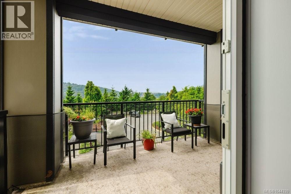 #307 286 Wilfert Rd - 17