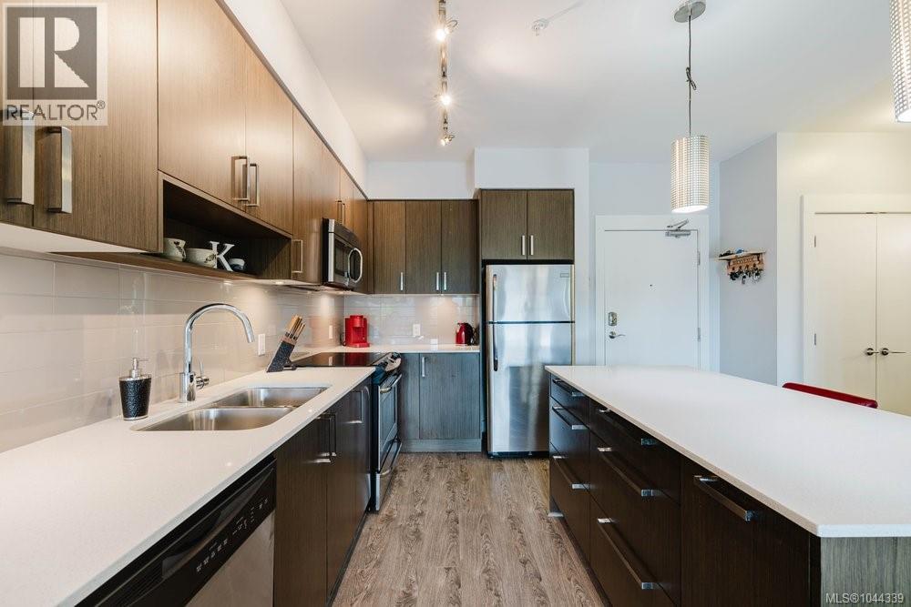 #307 286 Wilfert Rd - 6