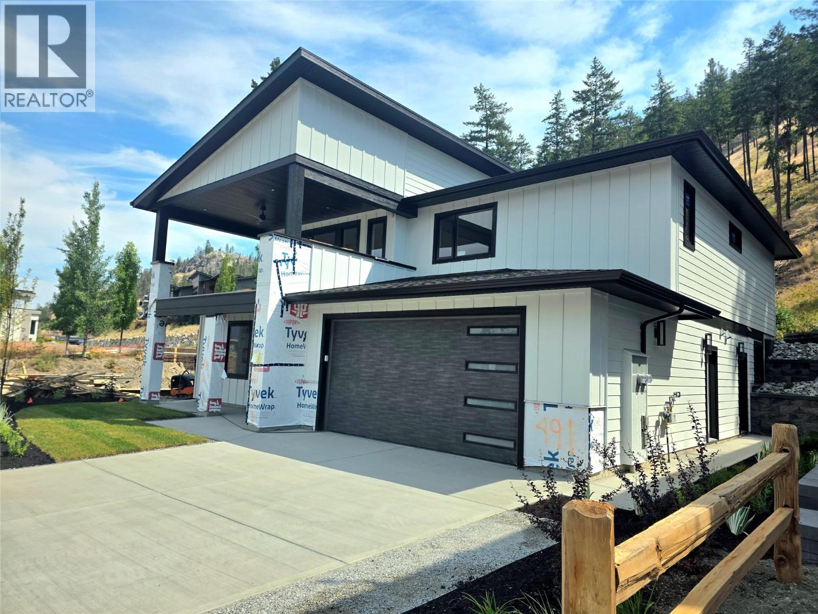 491 Clifton Road N - 2
