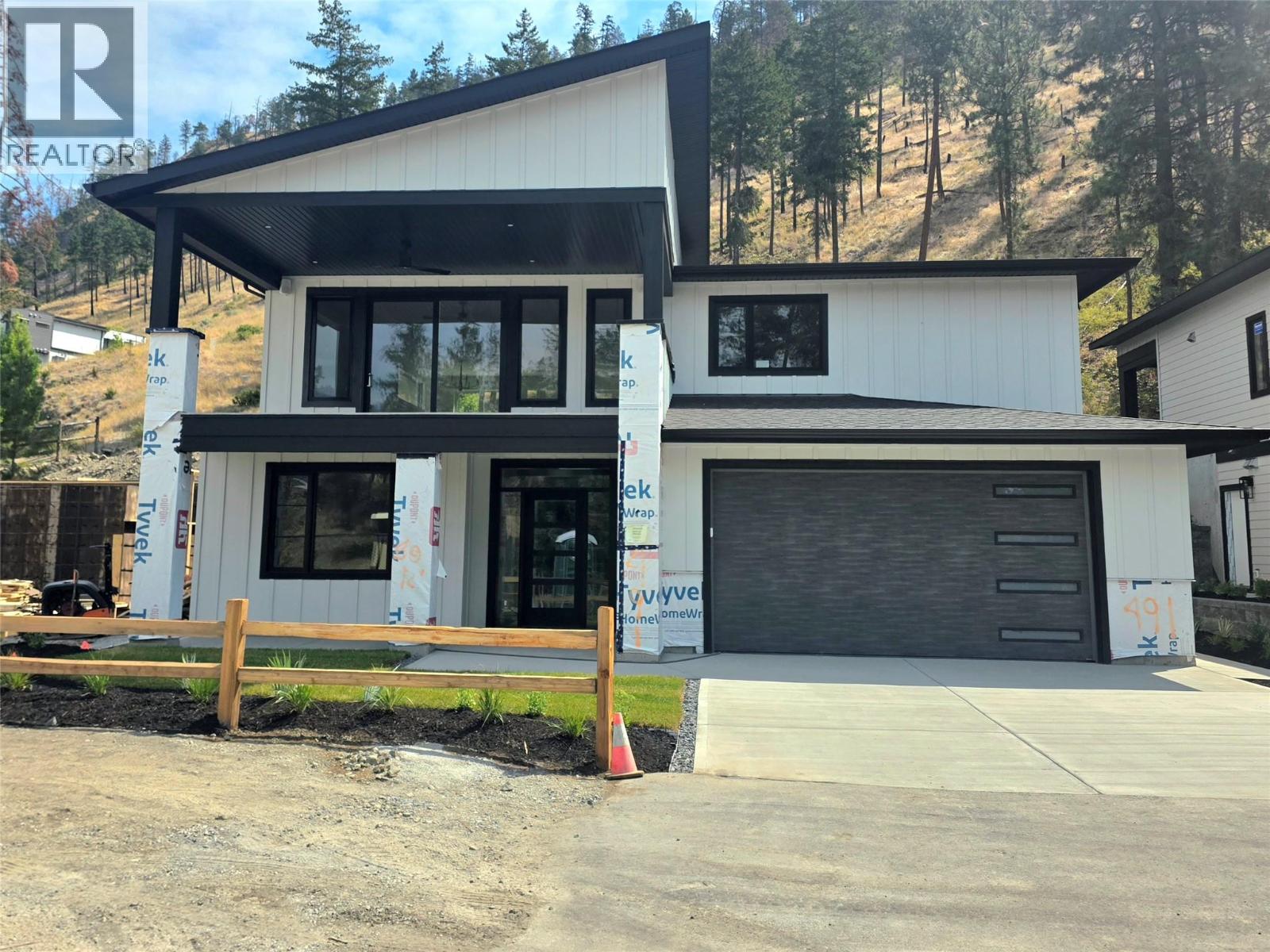 491 Clifton Road N - 1