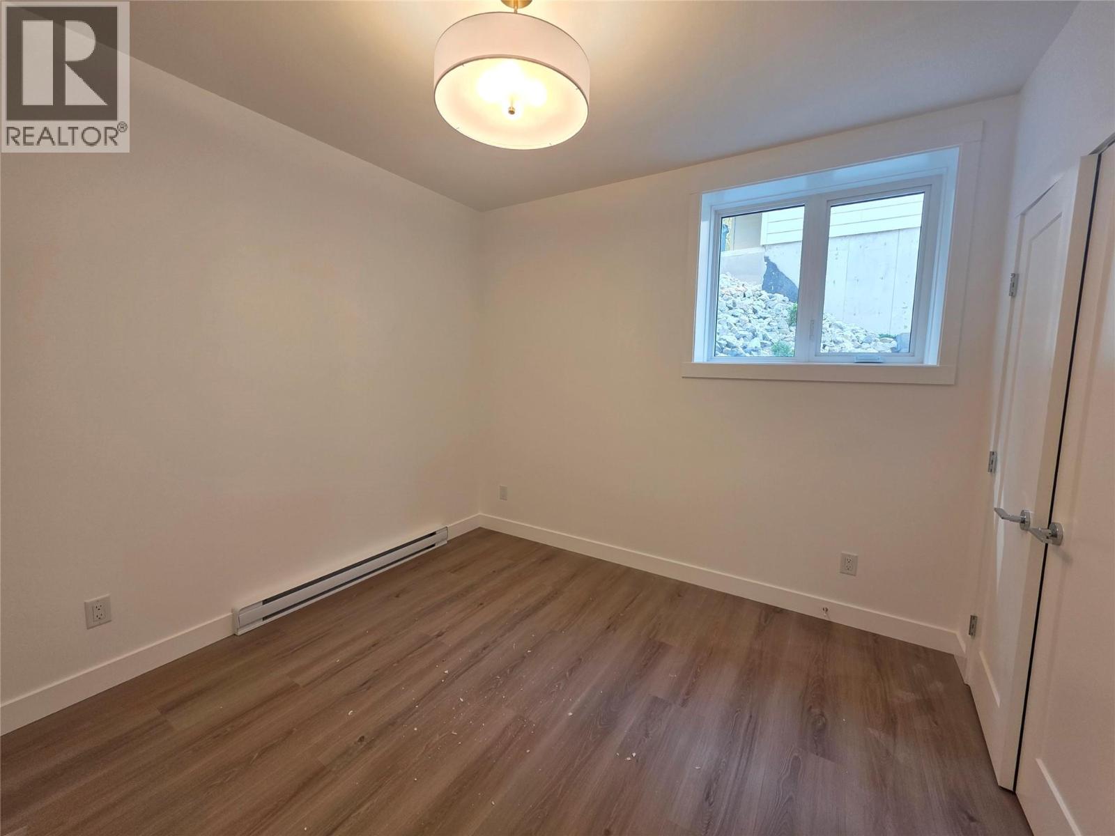 491 Clifton Road N - 38