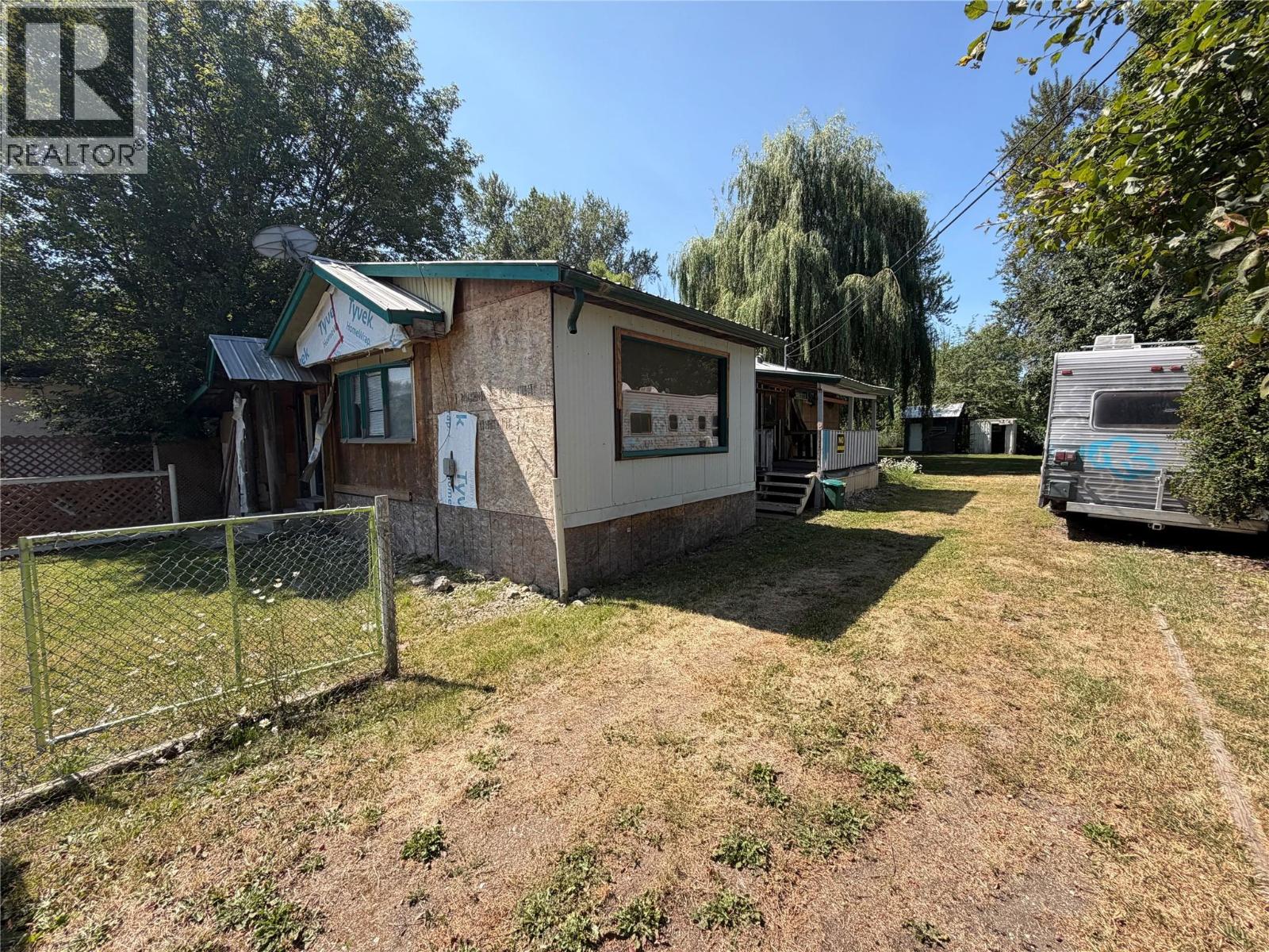 2076 Heighway Crescent, Lumby
