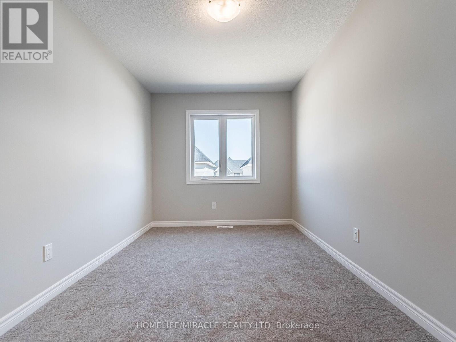 140 AQUASANTA CRESCENT - 27