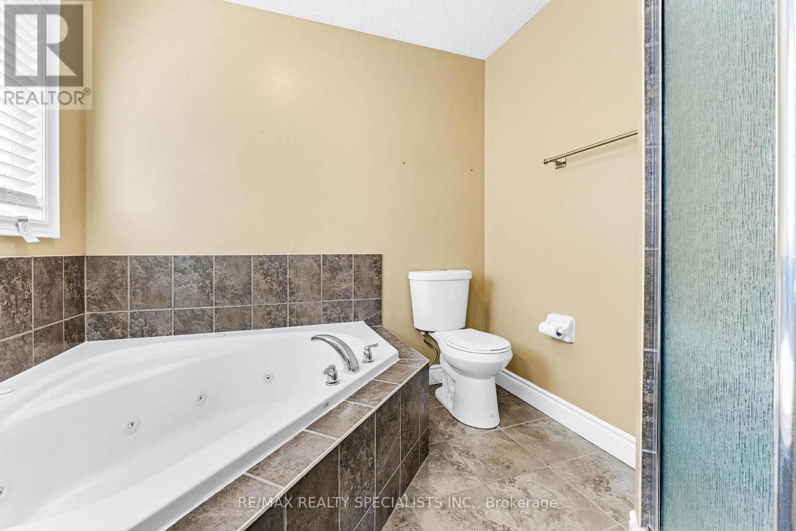 708 SPITFIRE STREET - 18