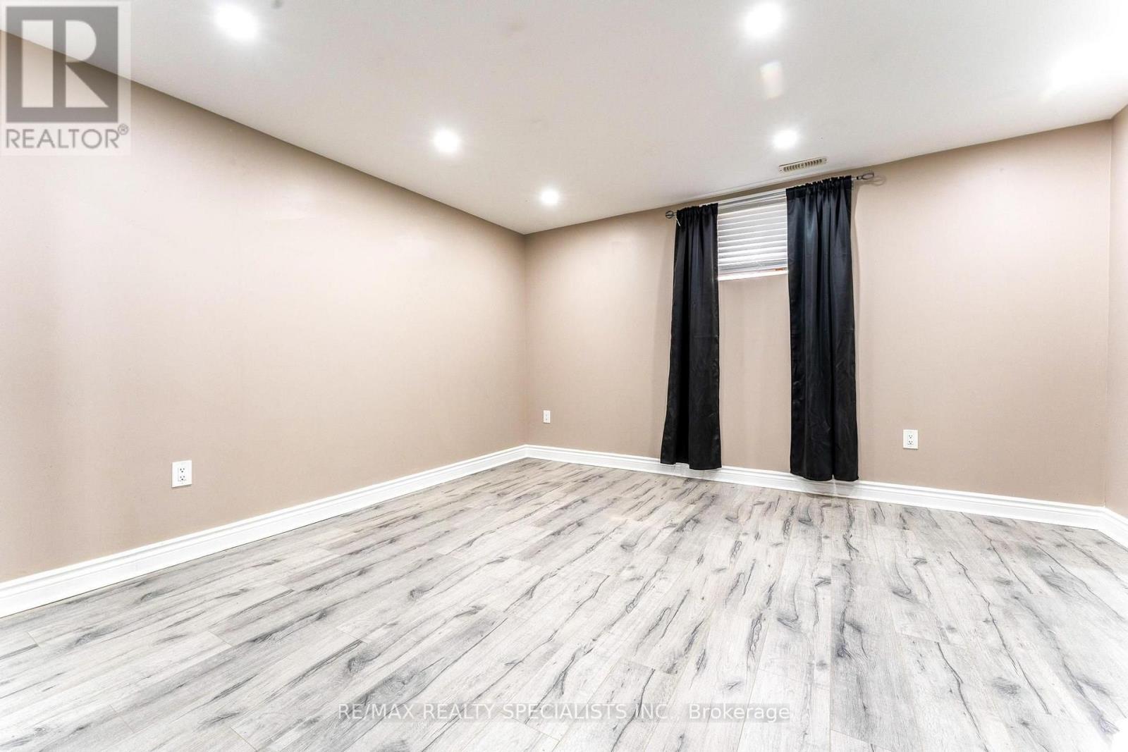 708 SPITFIRE STREET - 28