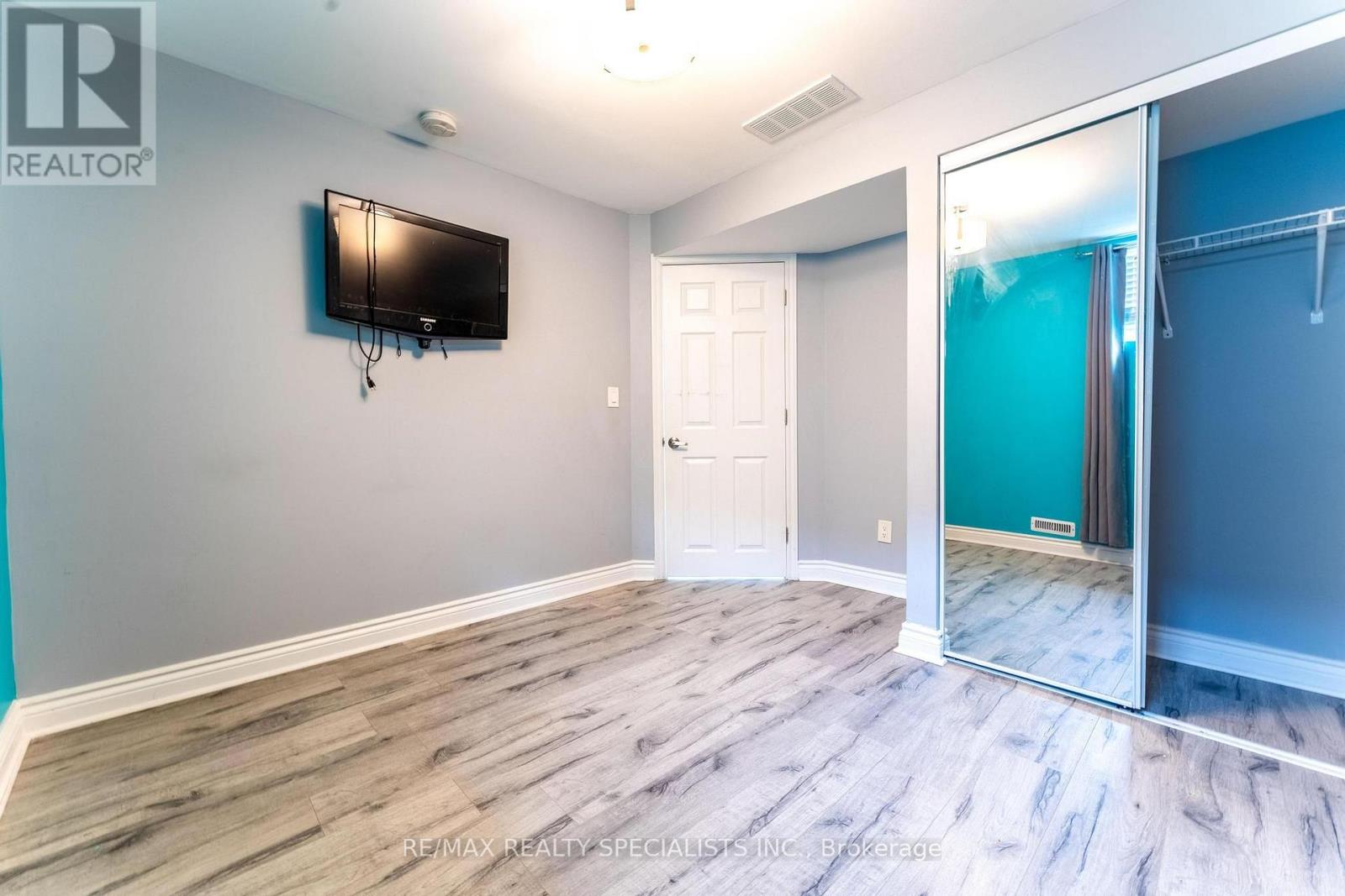 708 SPITFIRE STREET - 31