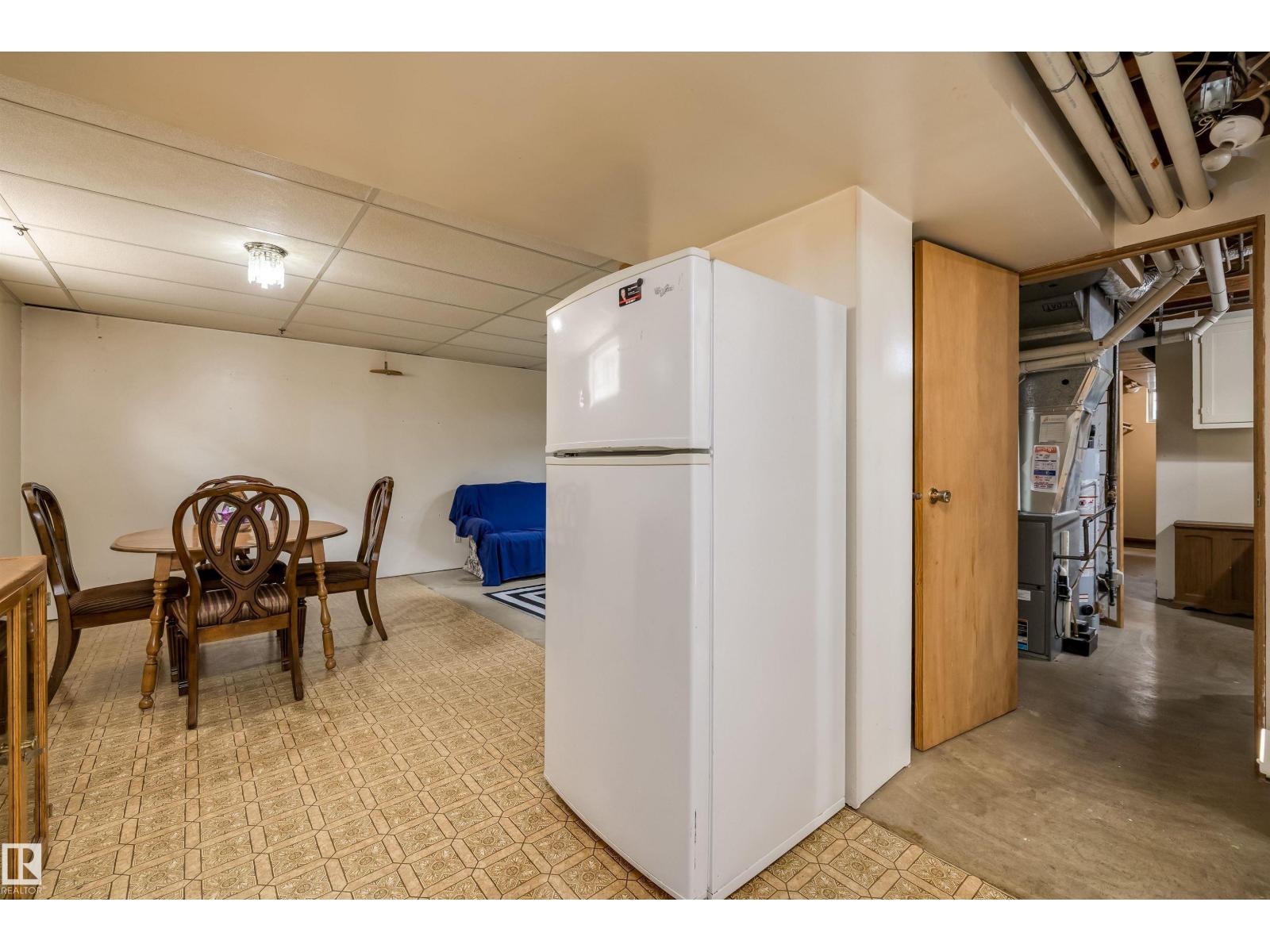 13207 77 ST NW - 34