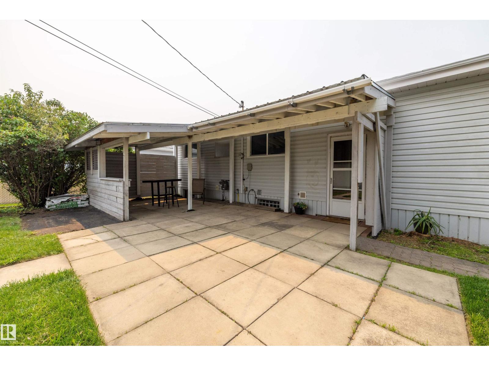 13207 77 ST NW - 40
