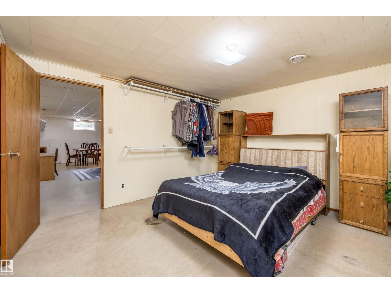 13207 77 ST NW - 37