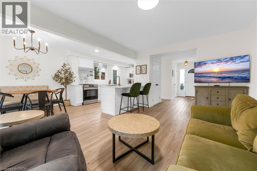 12 WOODS End - 5