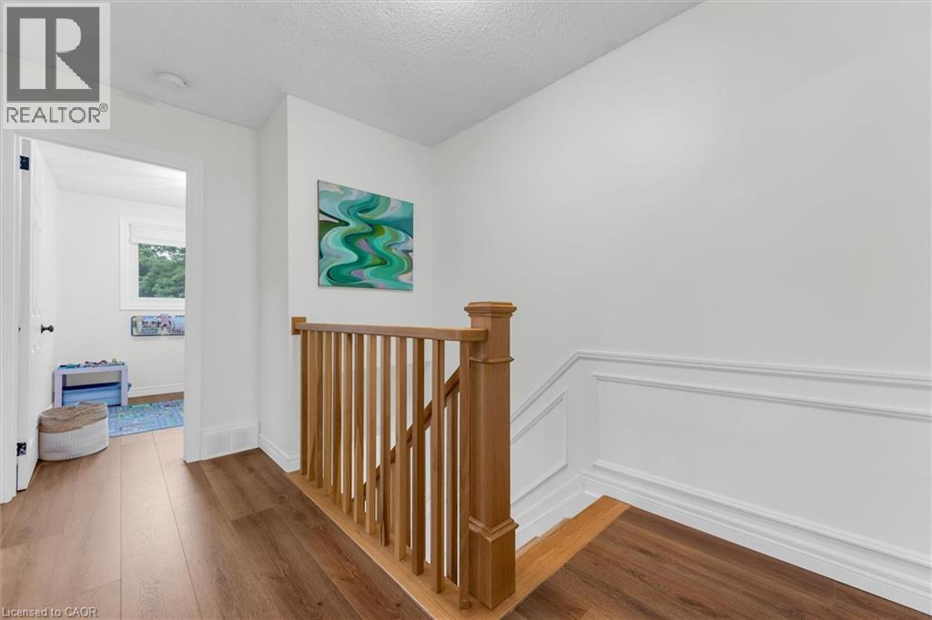 12 WOODS End - 20