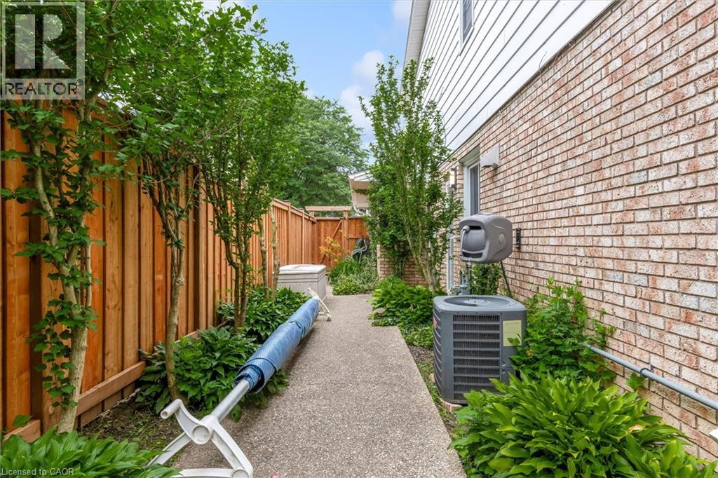 12 WOODS End - 35