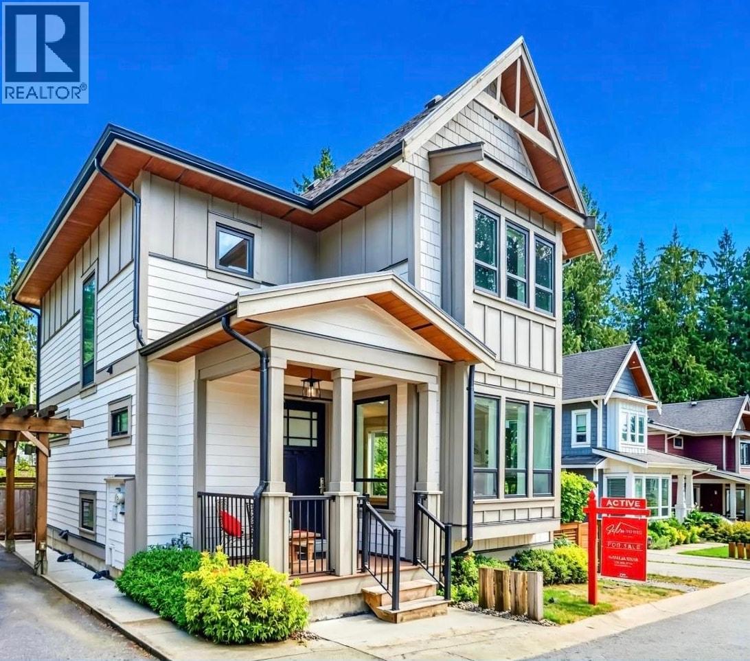 2020 CARSON COURT, North Vancouver