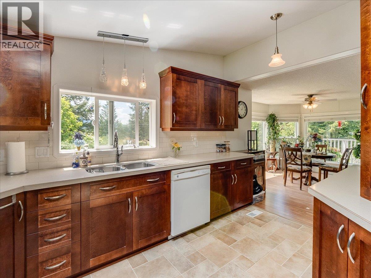 896 McHardy Road - 20