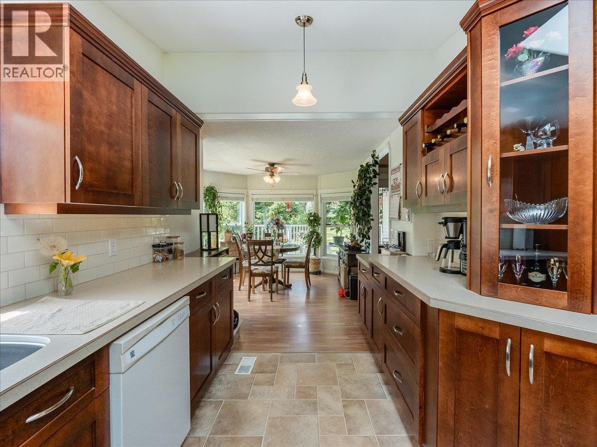 896 McHardy Road - 21
