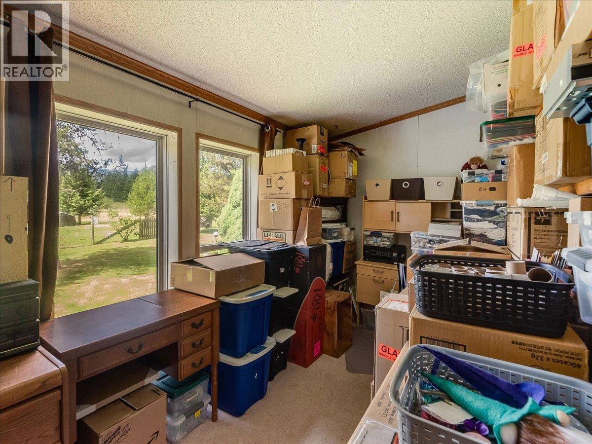 896 McHardy Road, Shoreacres