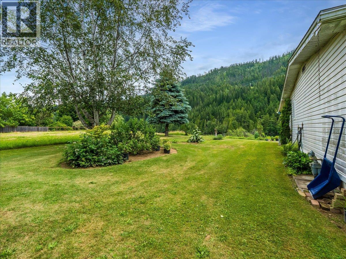 896 McHardy Road - 52